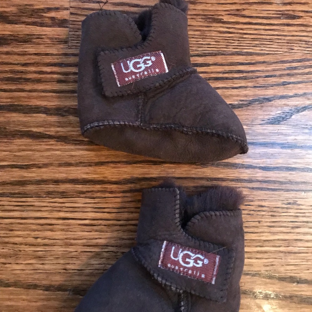 Unisex baby uggs